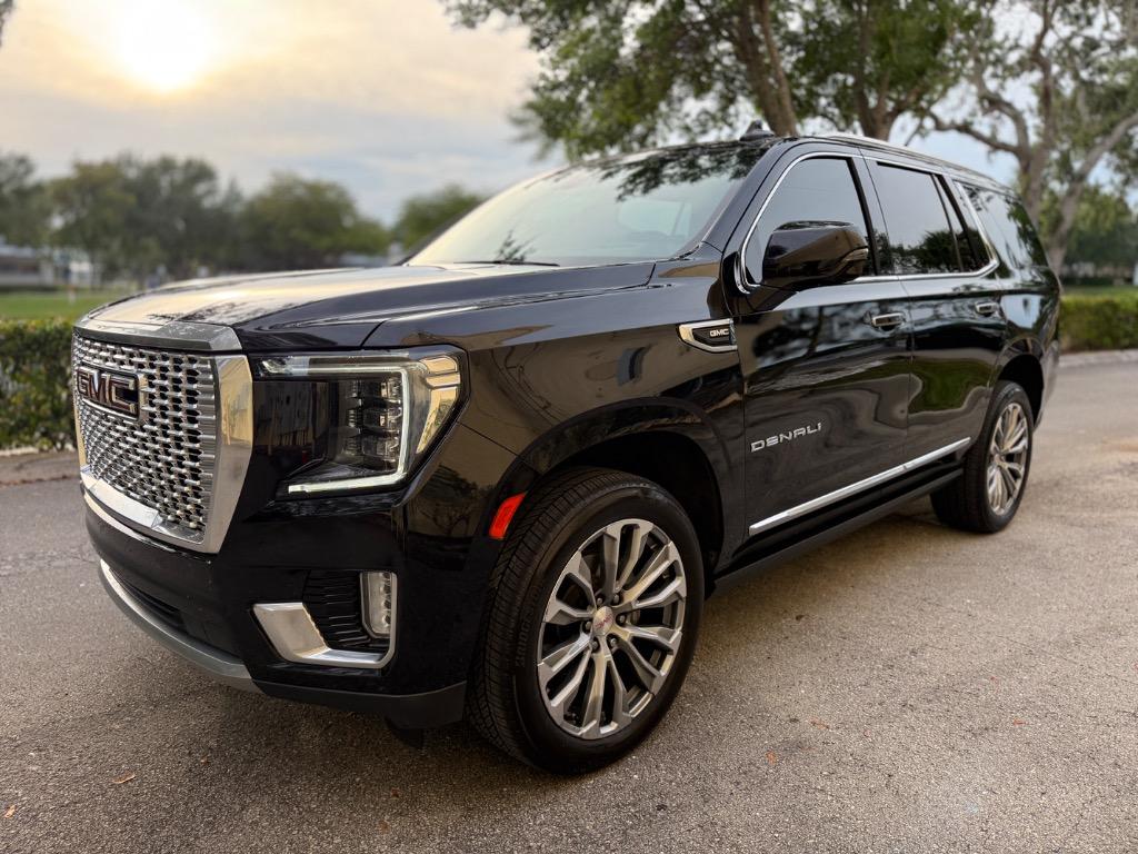 2021 GMC Yukon 4WD Denali's photo
