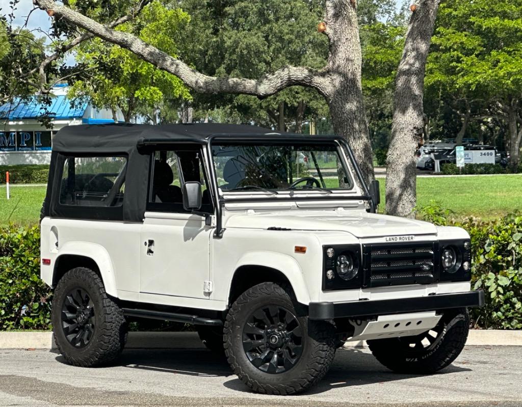 1995 Land Rover Defender's photo