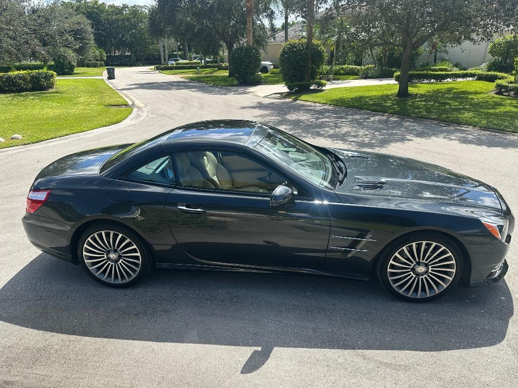 2013 Mercedes-Benz SL-Class SL550