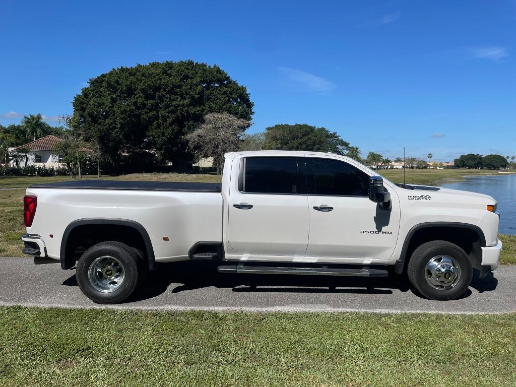 2023 Chevrolet Silverado 3500HD High Country - Photo 7