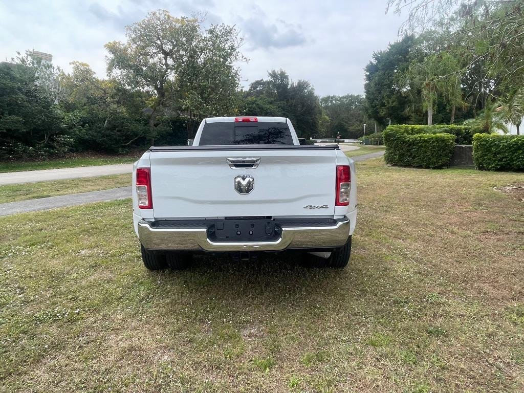 2024 RAM Ram 3500 Pickup Tradesman - Photo 32