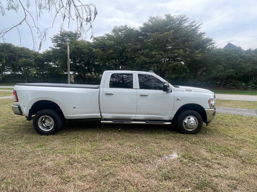 2024 RAM Ram 3500 Pickup Tradesman - Photo 33