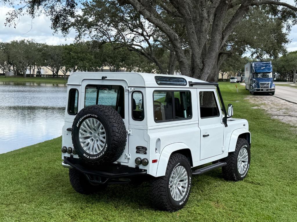 1997 Land Rover Defender Base - Photo 10