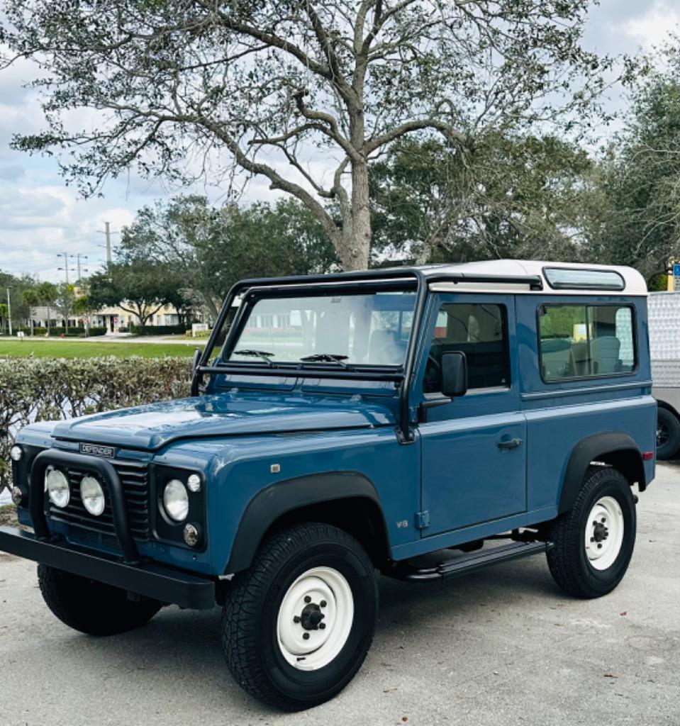 1997 Land Rover Defender Base