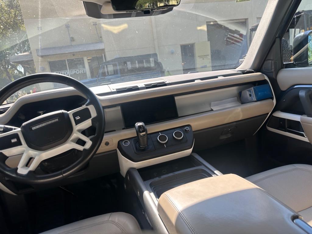 2020 Land Rover Defender S - Photo 17