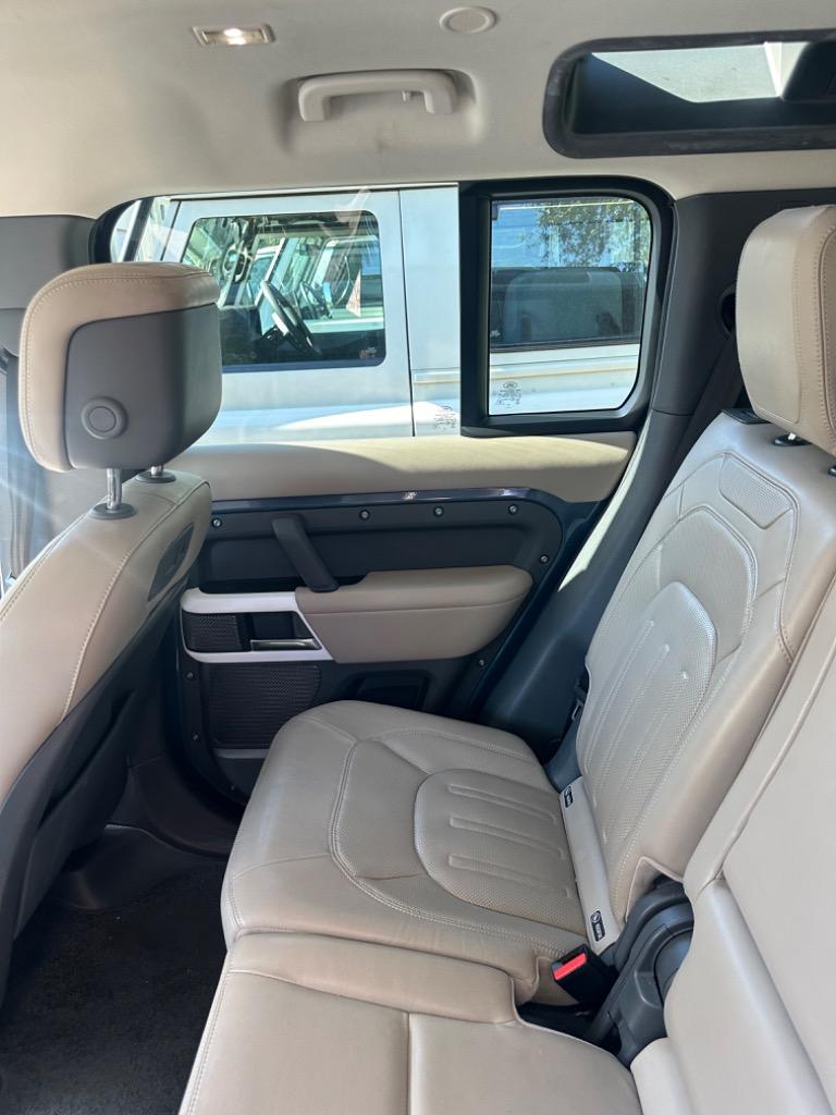 2020 Land Rover Defender S - Photo 19