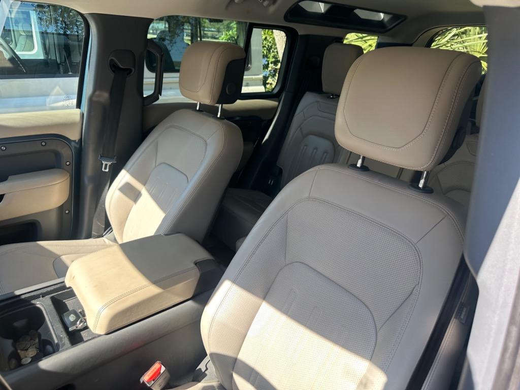 2020 Land Rover Defender S - Photo 24