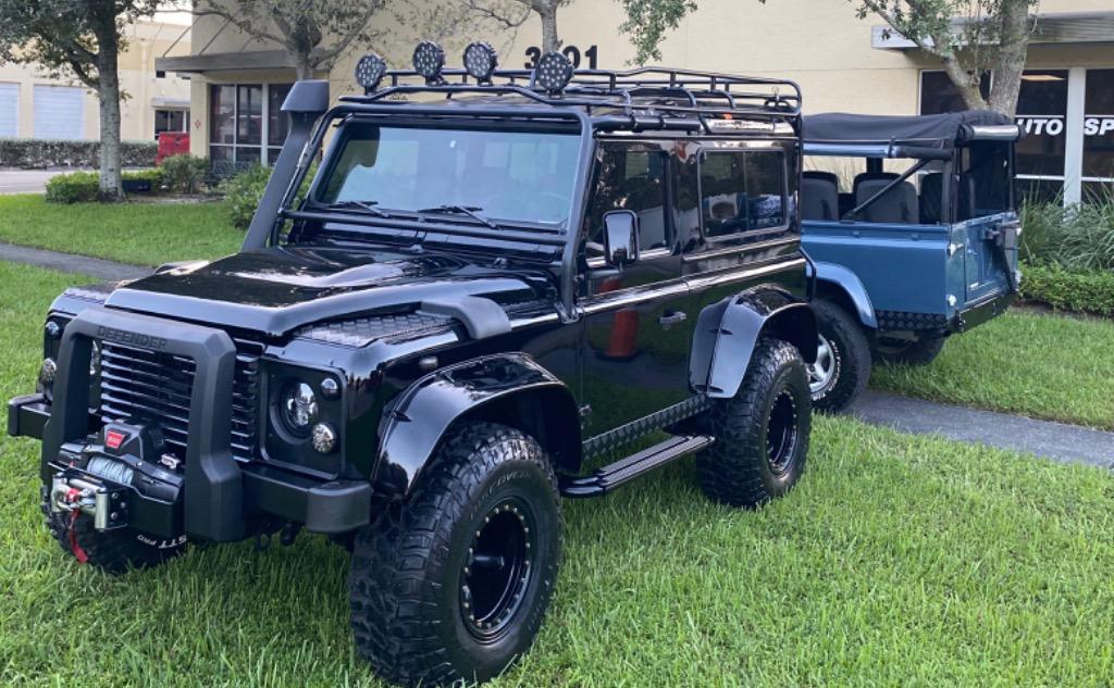 1997 Land Rover Defender Base's photo